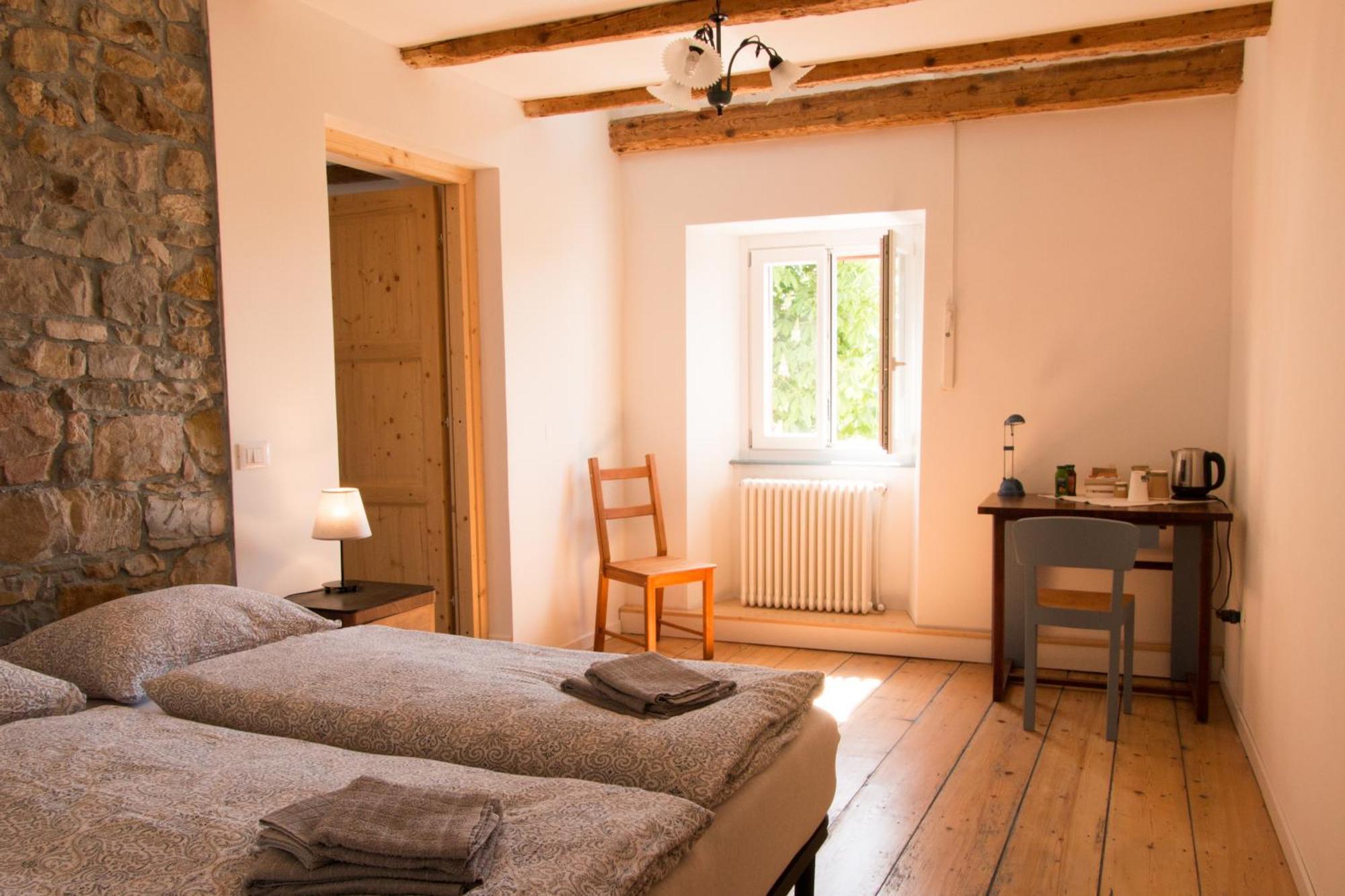Oltre L'Arco Hotell San Dorligo della Valle Eksteriør bilde